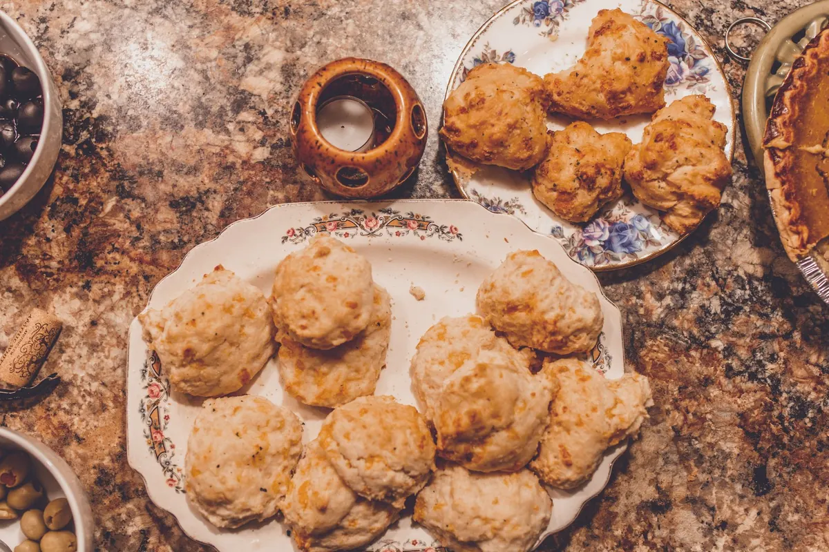 Gluten-Free Scones That Actually Rise: Flour Blend and Resting Guide